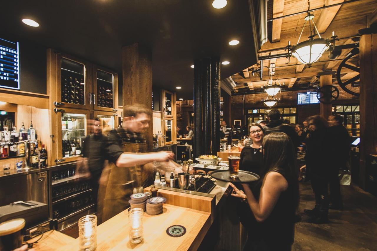 Swans Brewery, Pub & Victoria